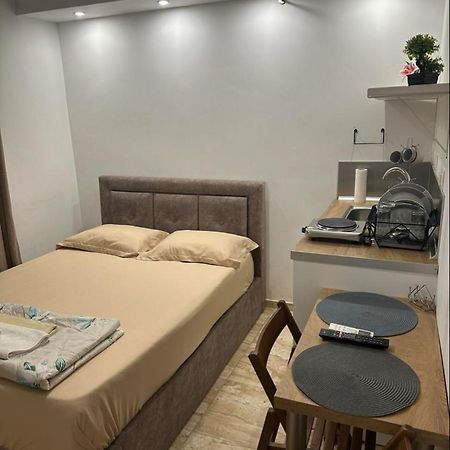 Dimitris Center Apartment Salonicco Esterno foto
